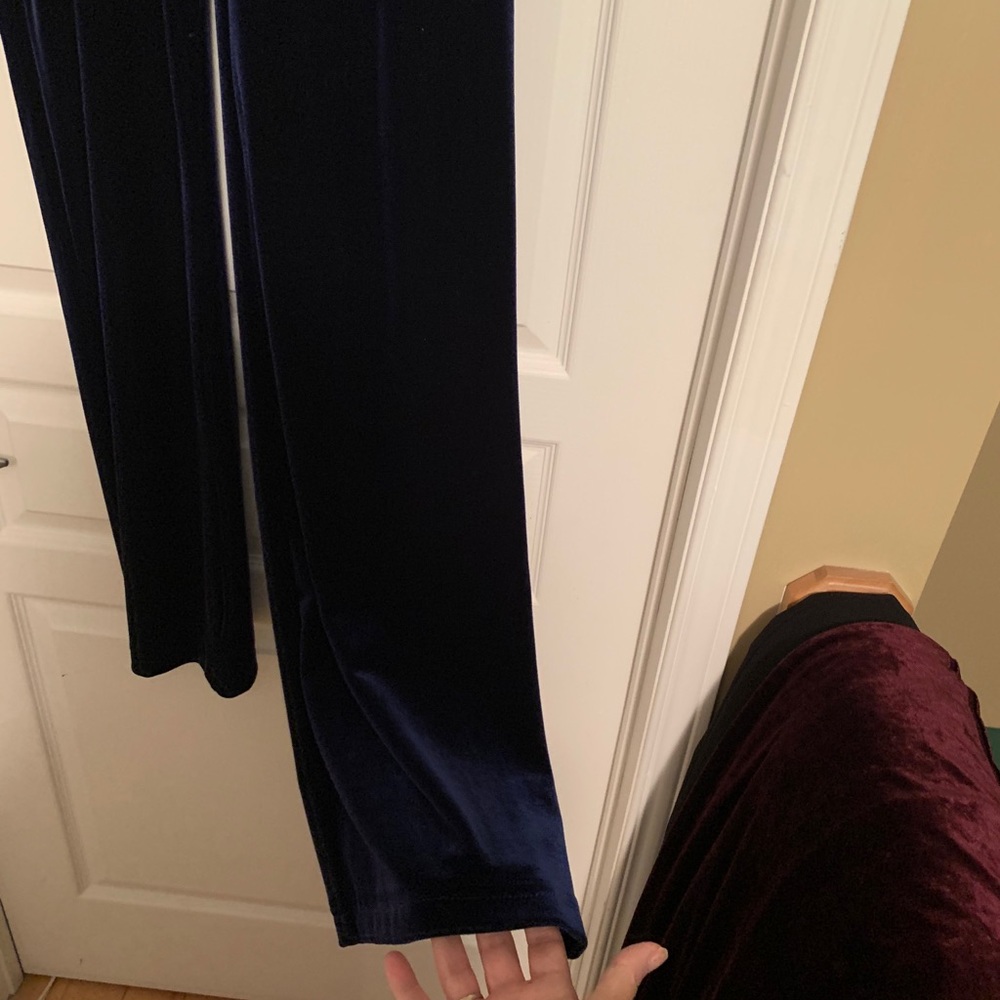 Two piece pantsuit - Picture 3 of 5